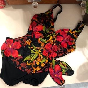 Vintage floral print swimsuit